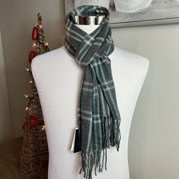 NWT Steve Madden Mid Weight Cozy Muffler Scarf with Fringe Gray Blue Pink Plaid - Picture 1 of 5